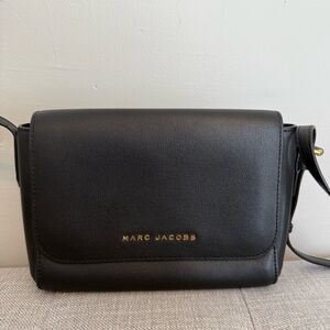 Marc Jacobs Elegant Black Crossbody Bag